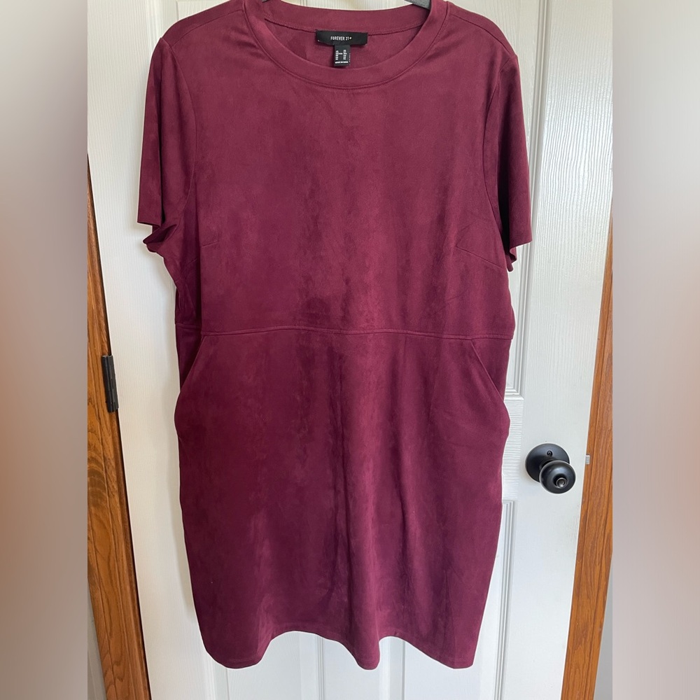 NWOT Forever 21 plus size velvet midi dress